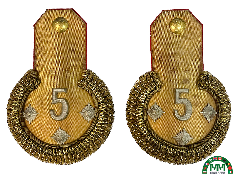 Epaulettes българскиs artillerie capitaine