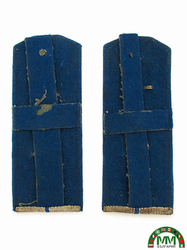 Epaulettes българскиs médecin
