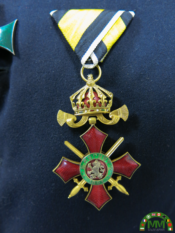 Пълна униформа général български