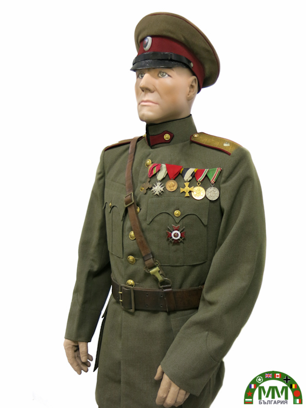 Пълна униформа général български