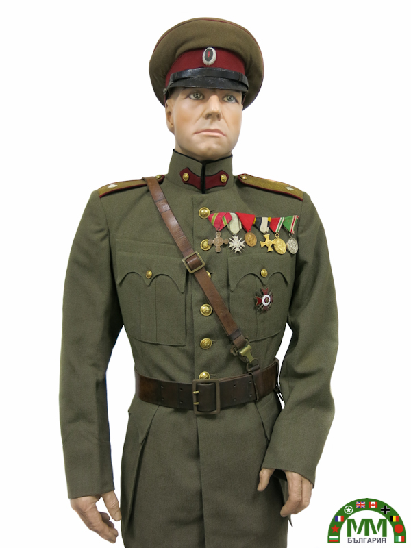 Пълна униформа général български