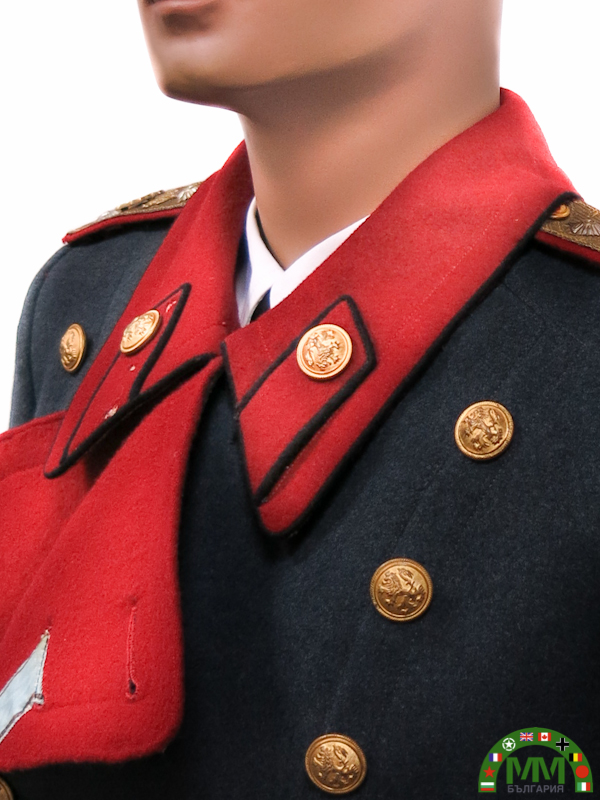 Пълна униформа général български