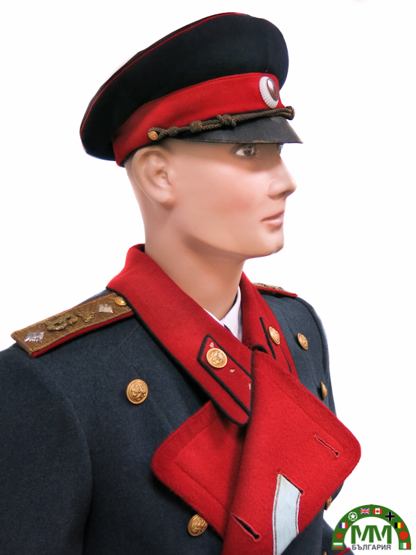 Пълна униформа général български