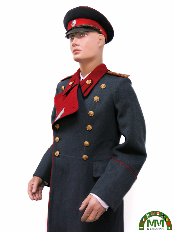 Пълна униформа général български
