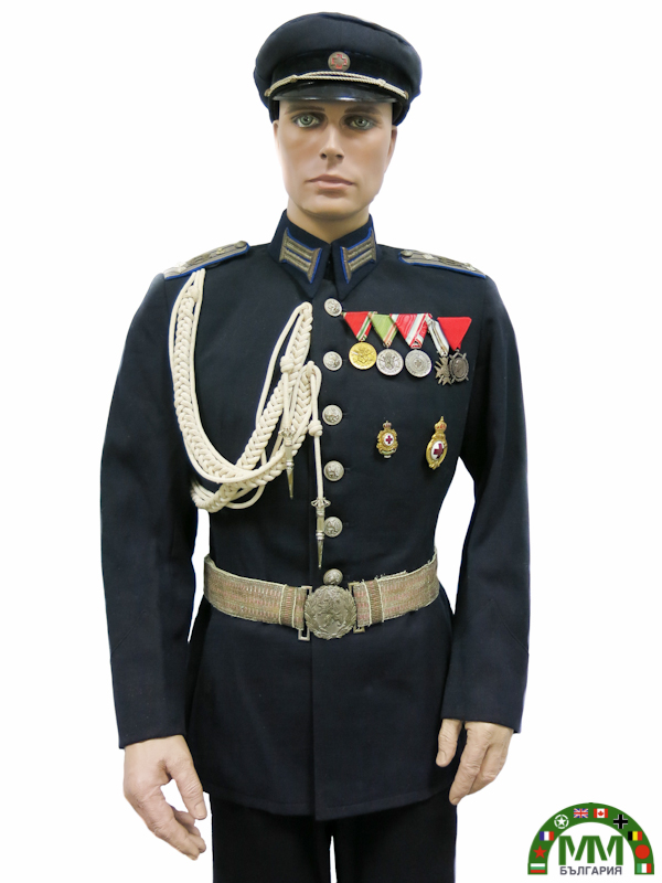 Пълна униформа български