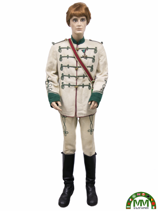 Reproduction ancienne de l'uniforme de Vasil Levski
