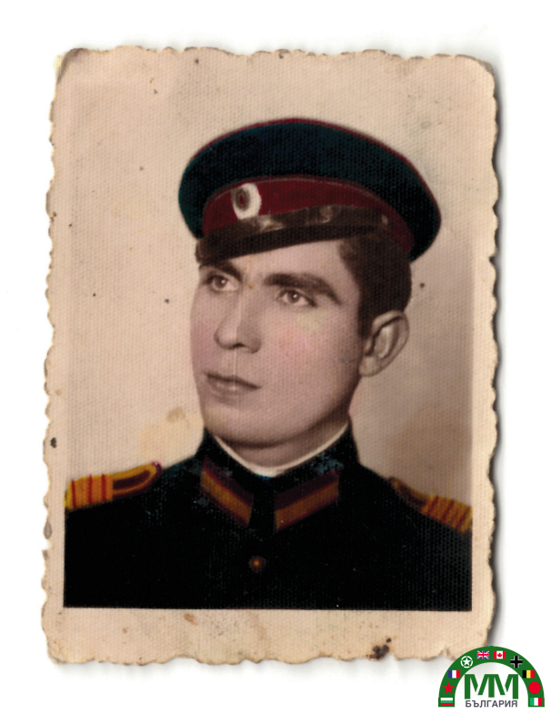 Пълна униформа български