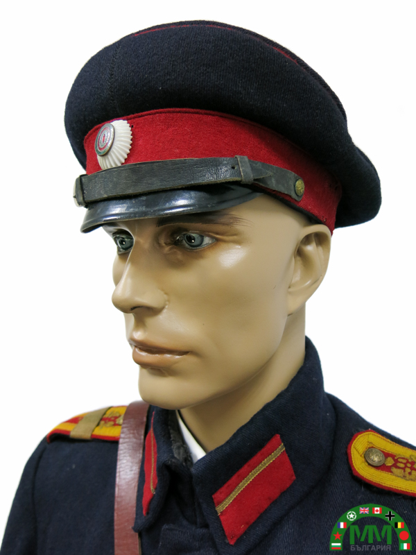 Пълна униформа български