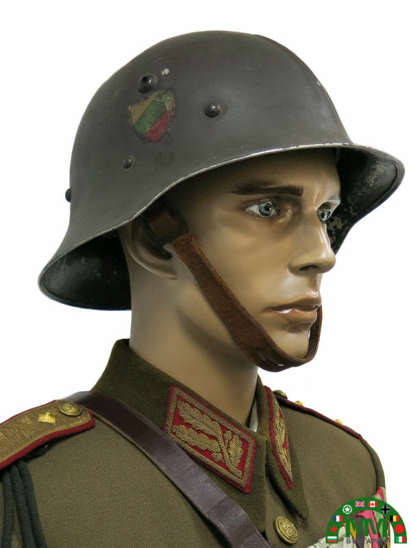 Пълна униформа général български