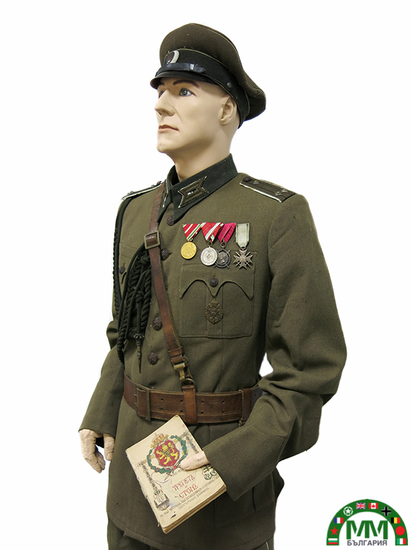 Пълна униформа български colonel service du travail