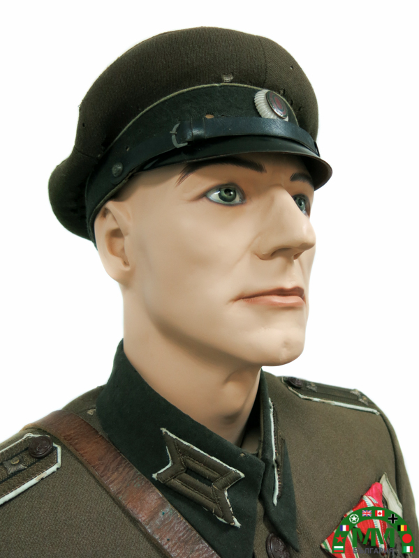 Пълна униформа български colonel service du travail
