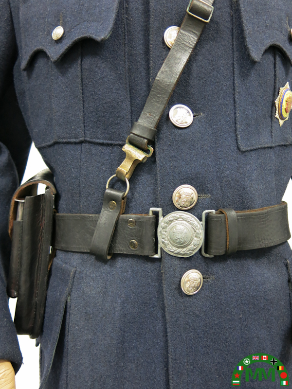 Пълна униформа police български