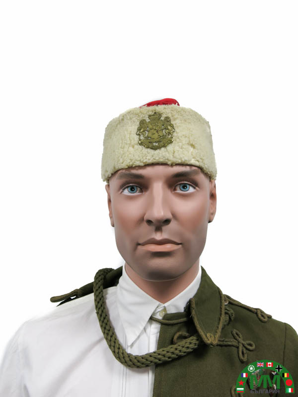Пълна униформа Younak български
